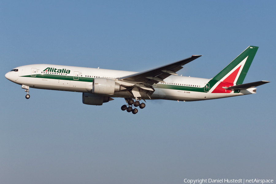 Alitalia Boeing 777-243(ER) (EI-DBM) | Photo 502793