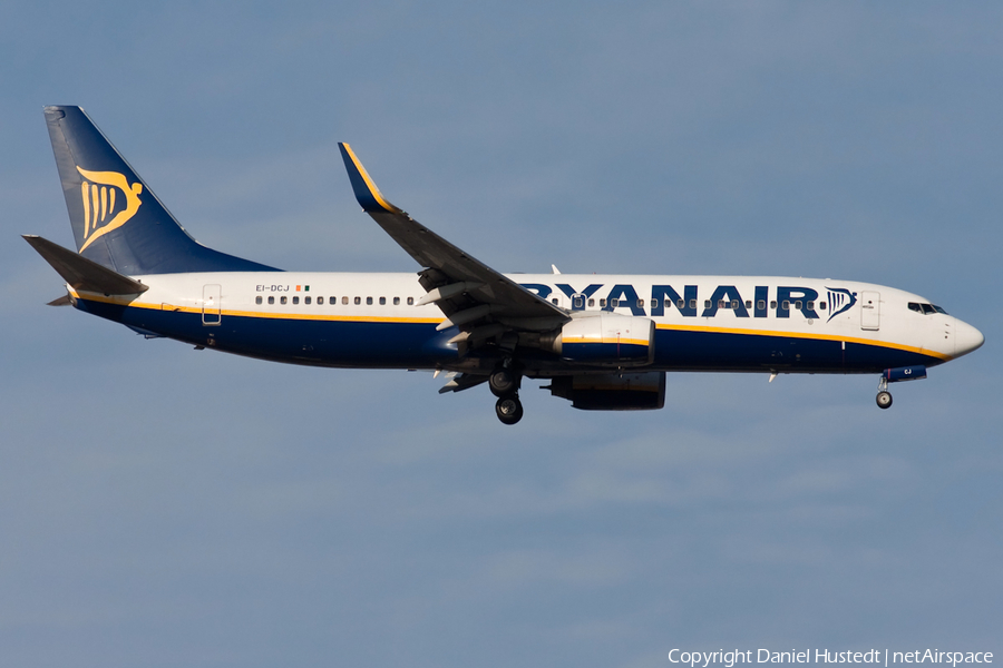 Ryanair Boeing 737-8AS (EI-DCJ) | Photo 635918