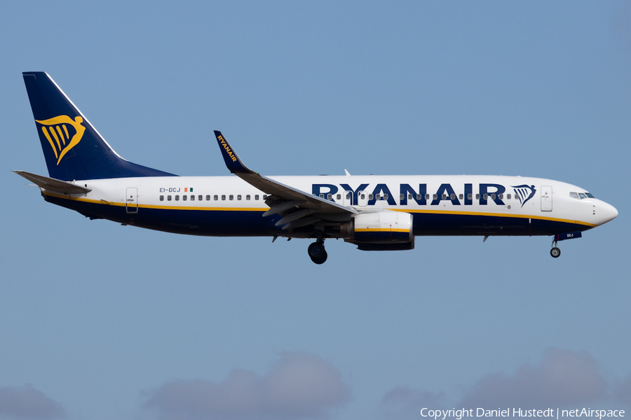 Ryanair Boeing 737-8AS (EI-DCJ) | Photo 536555