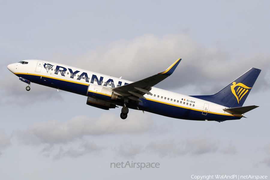 Ryanair Boeing 737-8AS (EI-DCK) | Photo 520174