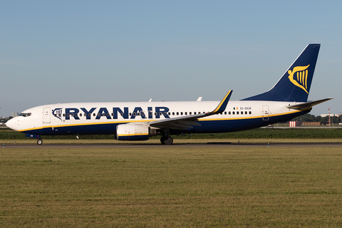 Ryanair Boeing 737-8AS (EI-DCR) at  Amsterdam - Schiphol, Netherlands