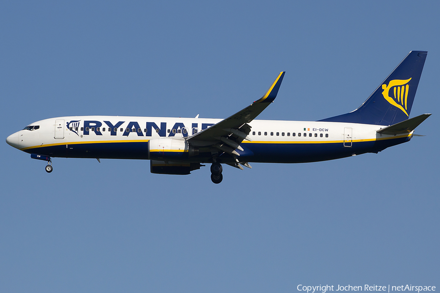 Ryanair Boeing 737-8AS (EI-DCW) | Photo 77359