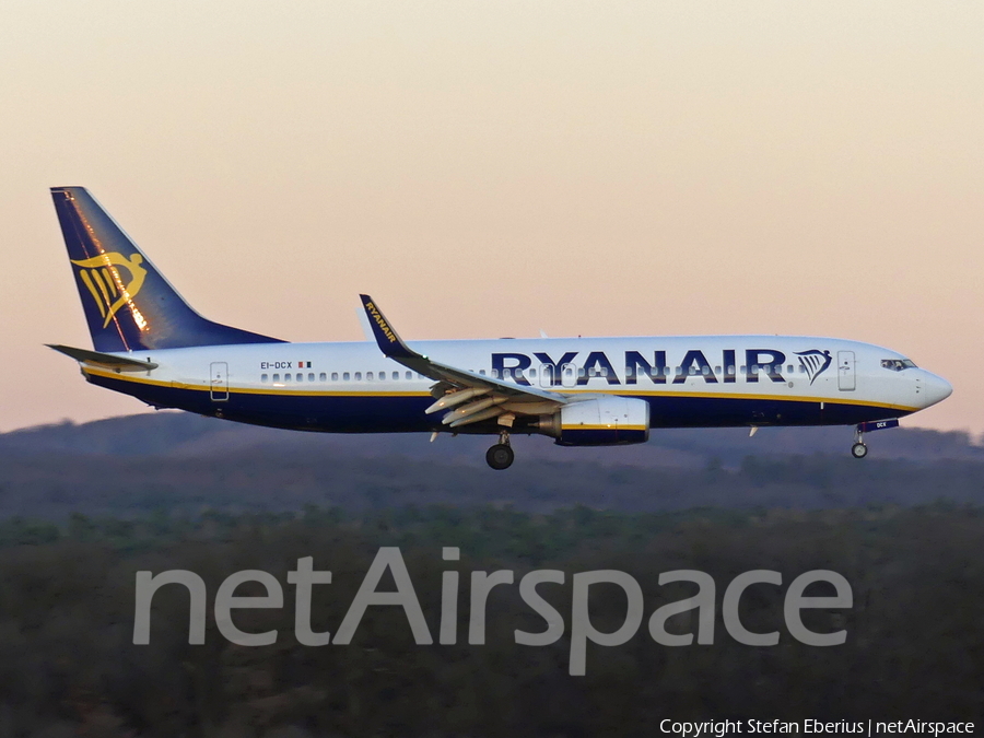 Ryanair Boeing 737-8AS (EI-DCX) | Photo 485173