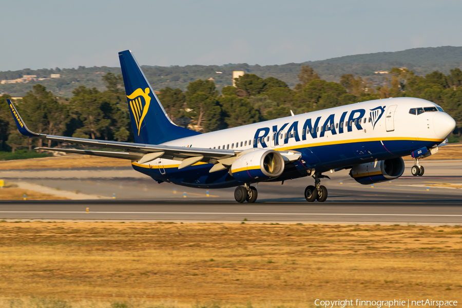 Ryanair Boeing 737-8AS (EI-DCX) | Photo 572321
