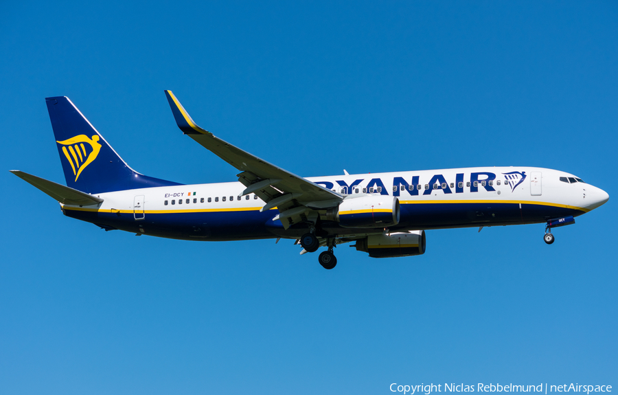 Ryanair Boeing 737-8AS (EI-DCY) | Photo 241973