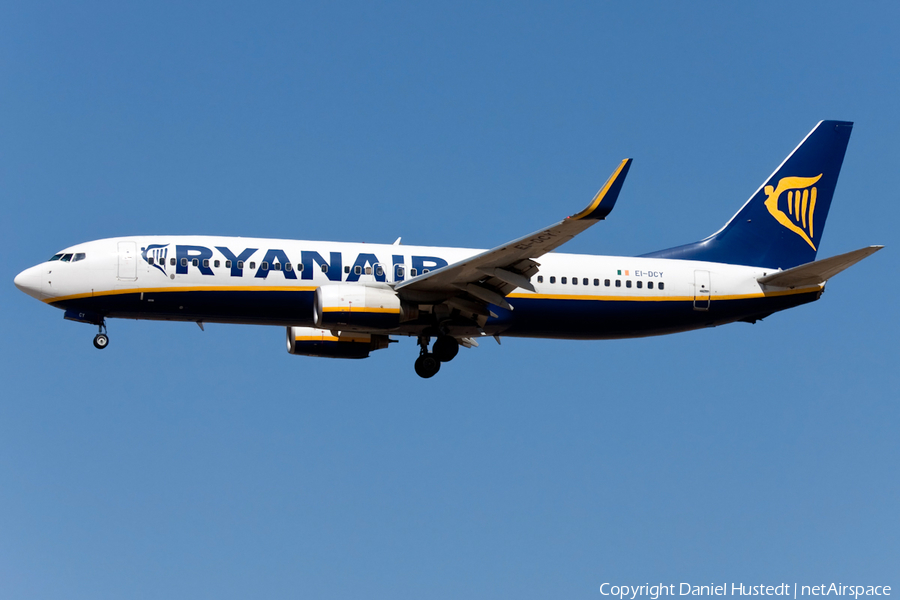 Ryanair Boeing 737-8AS (EI-DCY) | Photo 631832