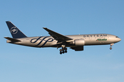 Alitalia Boeing 777-243(ER) (EI-DDH) at  New York - John F. Kennedy International, United States