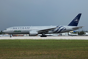 Alitalia Boeing 777-243(ER) (EI-DDH) at  Miami - International, United States