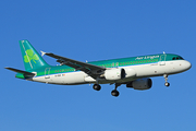 Aer Lingus Airbus A320-214 (EI-DEK) at  Malaga, Spain