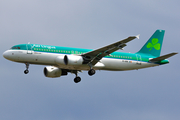 Aer Lingus Airbus A320-214 (EI-DEK) at  London - Heathrow, United Kingdom