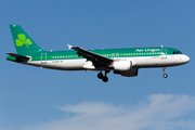 Aer Lingus Airbus A320-214 (EI-DEK) at  London - Heathrow, United Kingdom