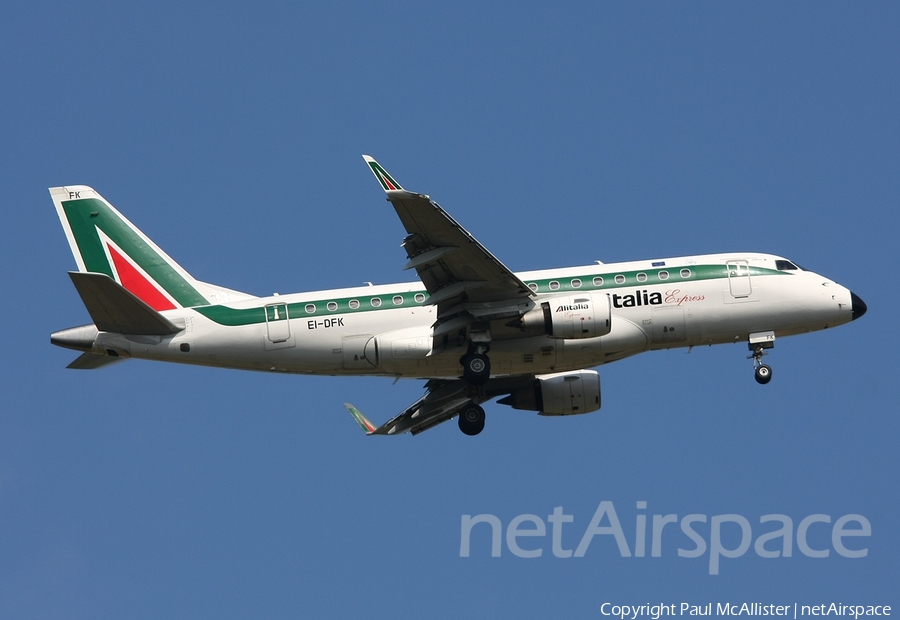 Alitalia Express Embraer ERJ-170LR (ERJ-170-100LR) (EI-DFK) | Photo 4040