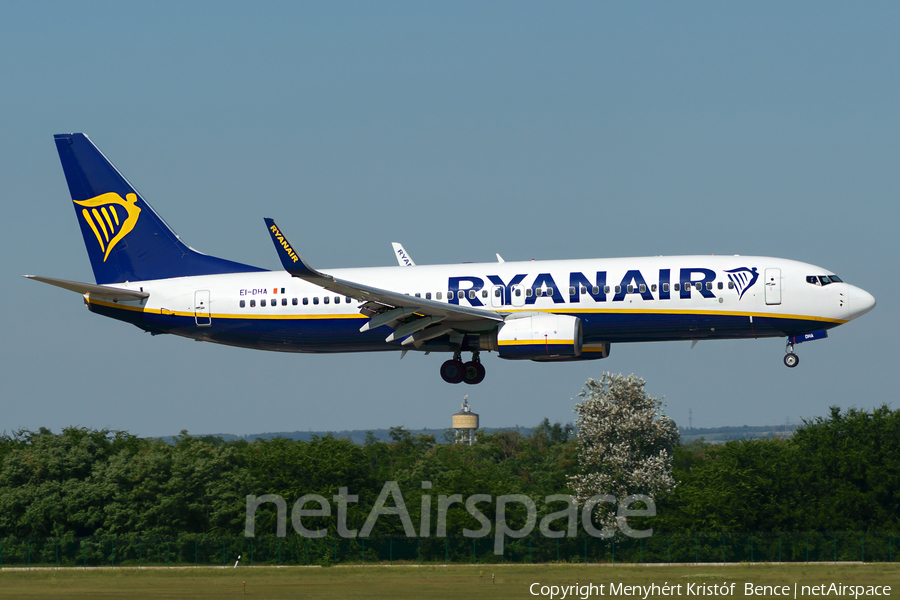 Ryanair Boeing 737-8AS (EI-DHA) | Photo 405058