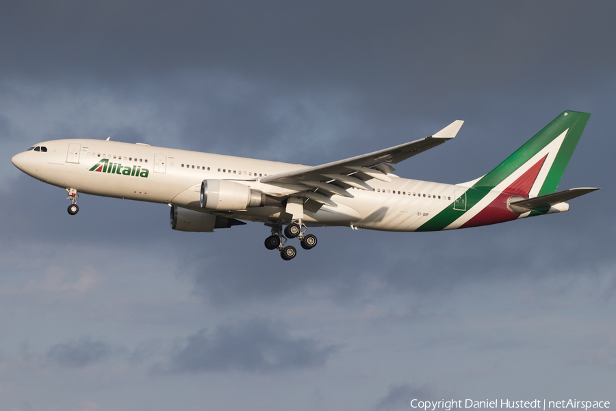 Alitalia Airbus A330-202 (EI-DIP) | Photo 529896