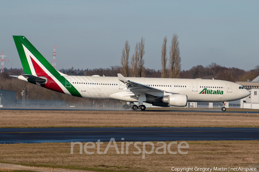 Alitalia Airbus A330-202 (EI-DIP) | Photo 289595