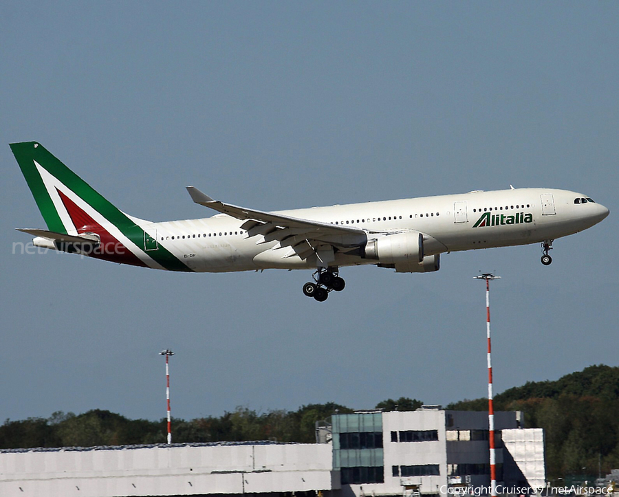 Alitalia Airbus A330-202 (EI-DIP) | Photo 536857