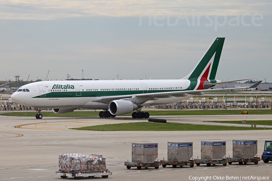 Alitalia Airbus A330-202 (EI-DIP) | Photo 71661