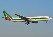 Alitalia Airbus A330-202 (EI-DIP) at  Toronto - Pearson International, Canada