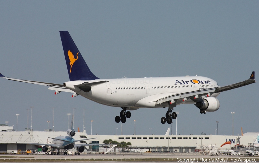 Air One Airbus A330-202 (EI-DIR) | Photo 607187