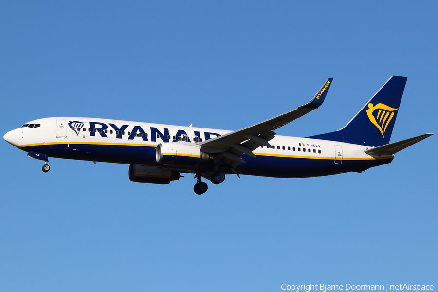 Ryanair Boeing 737-8AS (EI-DLV) | Photo 510312