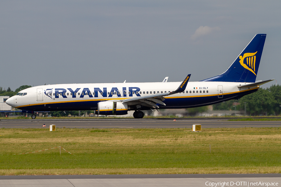 Ryanair Boeing 737-8AS (EI-DLY) | Photo 292425