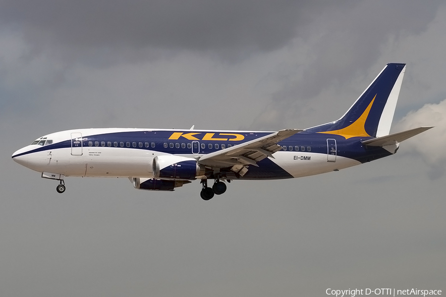 KD Avia Boeing 737-33A (EI-DMM) | Photo 164472