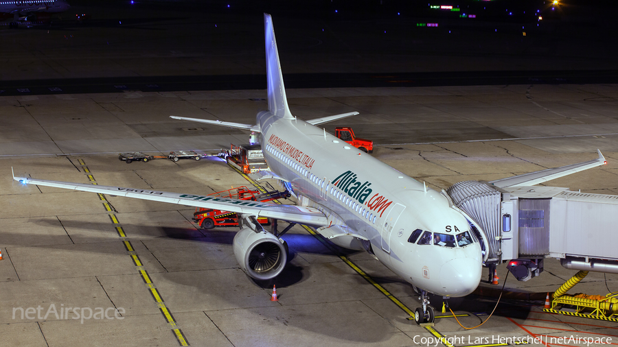 Alitalia Airbus A320-214 (EI-DSA) | Photo 421303