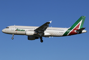 Alitalia Airbus A320-214 (EI-DSA) at  London - Heathrow, United Kingdom