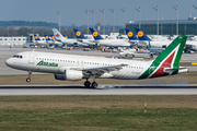 Alitalia Airbus A320-214 (EI-DSA) at  Munich, Germany