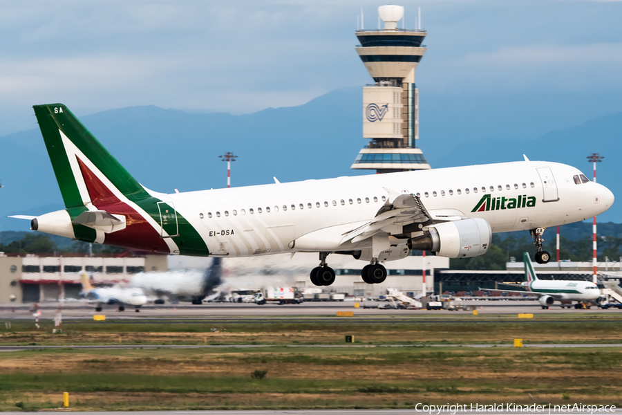 Alitalia Airbus A320-214 (EI-DSA) | Photo 346082