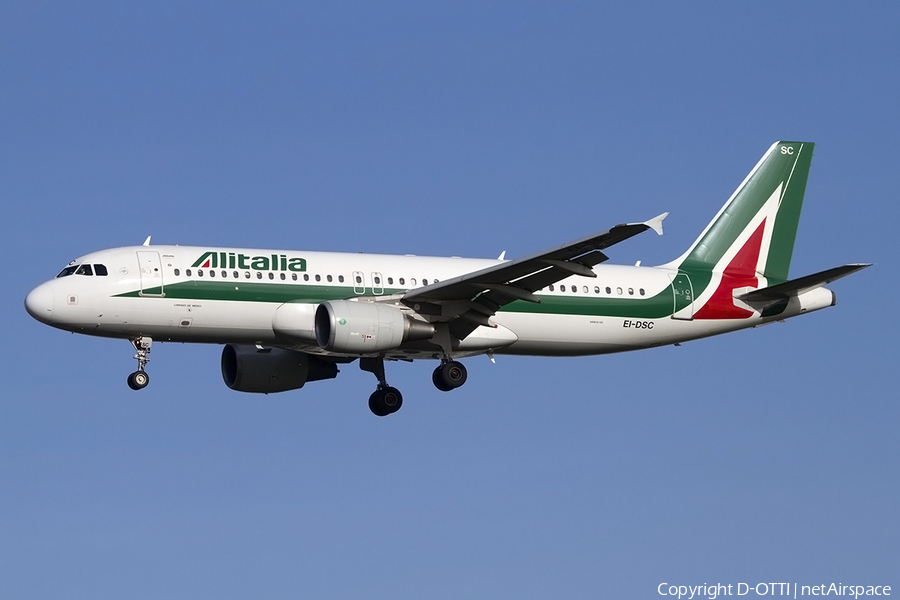 Alitalia Airbus A320-216 (EI-DSC) | Photo 400210