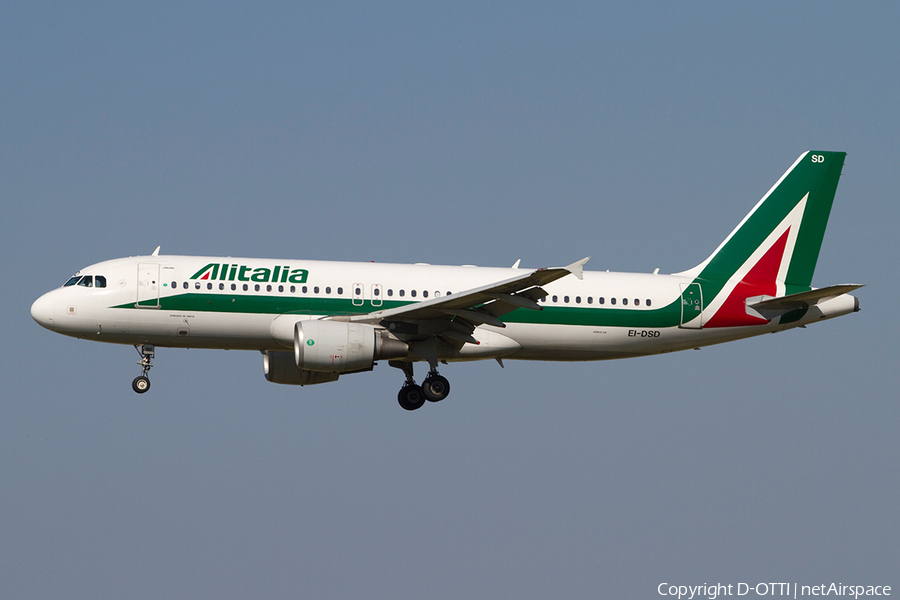 Alitalia Airbus A320-216 (EI-DSD) | Photo 384662