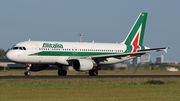 Alitalia Airbus A320-216 (EI-DSG) at  Amsterdam - Schiphol, Netherlands