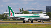 Alitalia Airbus A320-216 (EI-DSG) at  Hamburg - Fuhlsbuettel (Helmut Schmidt), Germany