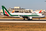 Alitalia Airbus A320-216 (EI-DSG) at  Luqa - Malta International, Malta