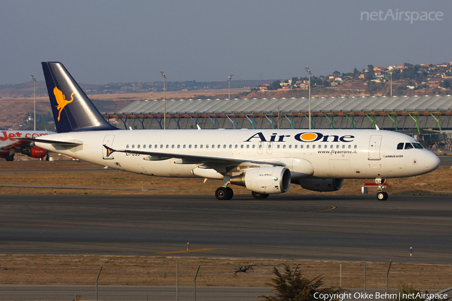 Air One Airbus A320-216 (EI-DSJ) | Photo 51893