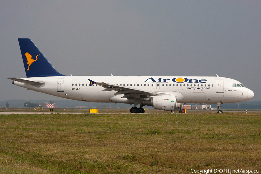 Air One Airbus A320-216 (EI-DSK) | Photo 369362