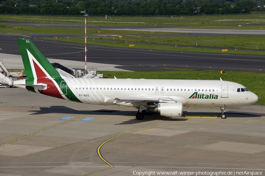 Alitalia Airbus A320-216 (EI-DSL) | Photo 405798