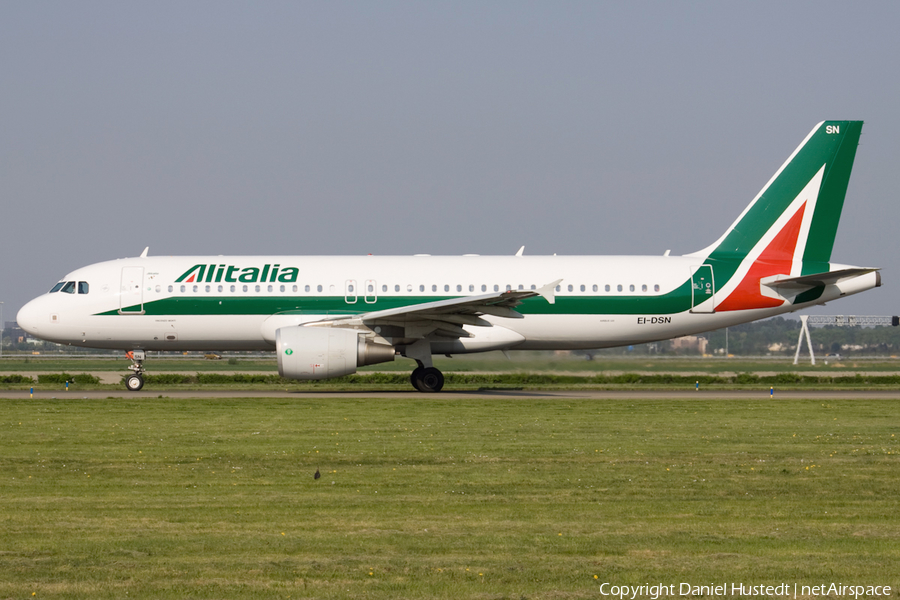 Alitalia Airbus A320-216 (EI-DSN) | Photo 550582