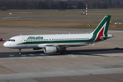 Air One Airbus A320-216 (EI-DSO) at  Hamburg - Fuhlsbuettel (Helmut Schmidt), Germany