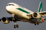 Alitalia Airbus A320-216 (EI-DSP) at  London - Heathrow, United Kingdom