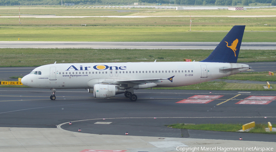 Air One Airbus A320-216 (EI-DSR) | Photo 110175