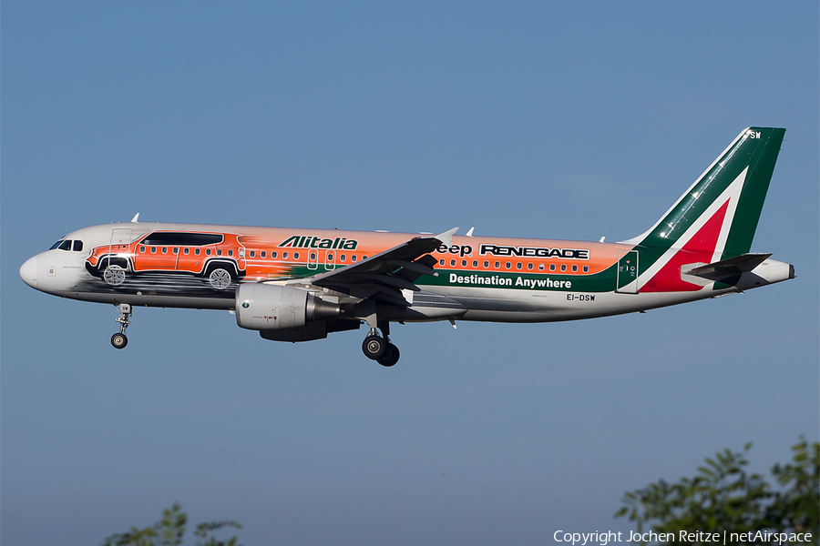 Alitalia Airbus A320-216 (EI-DSW) | Photo 160737