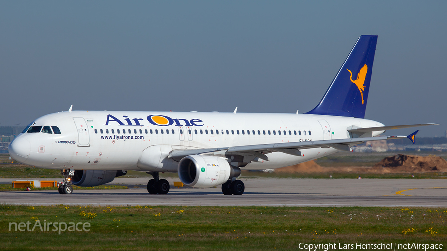 Air One Airbus A320-216 (EI-DSY) | Photo 436653