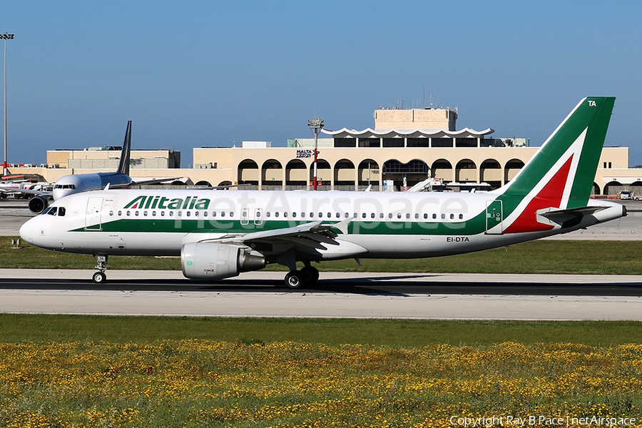 Alitalia Airbus A320-216 (EI-DTA) | Photo 153798