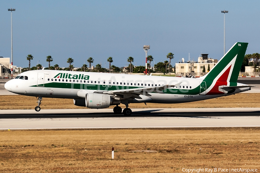 Alitalia Airbus A320-216 (EI-DTA) | Photo 349502