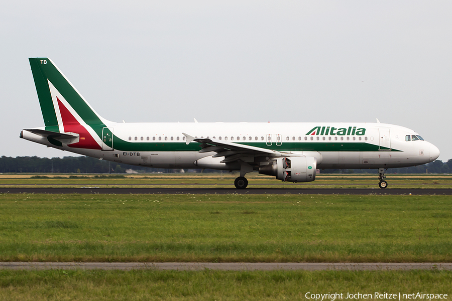 Alitalia Airbus A320-216 (EI-DTB) | Photo 55073