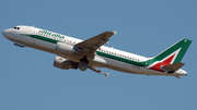 Alitalia Airbus A320-216 (EI-DTB) at  Rome - Fiumicino (Leonardo DaVinci), Italy