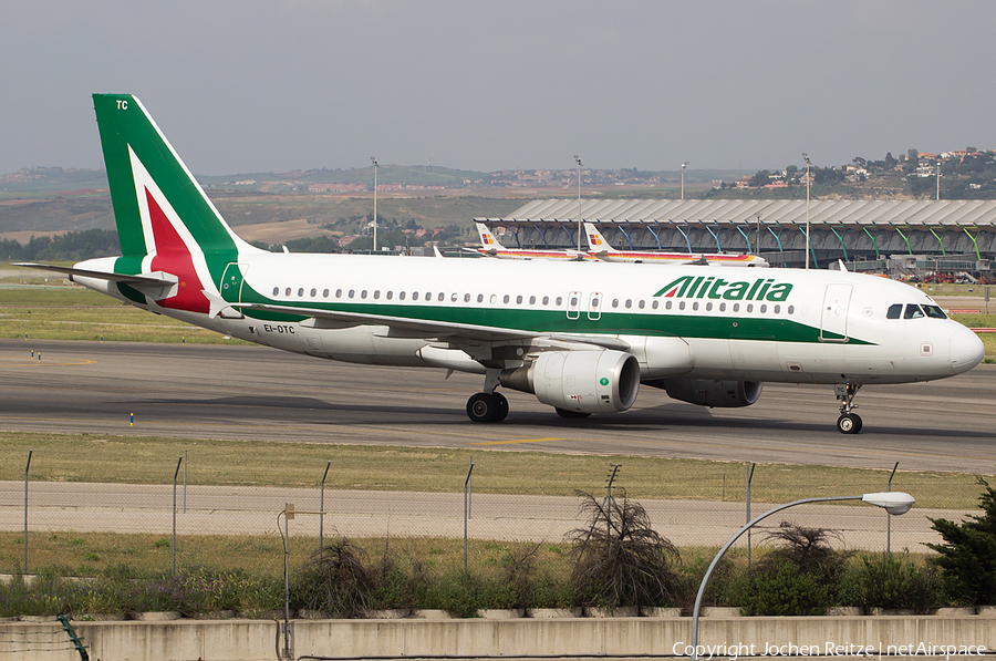 Alitalia Airbus A320-216 (EI-DTC) | Photo 47241