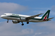 Alitalia Airbus A320-216 (EI-DTE) at  Copenhagen - Kastrup, Denmark